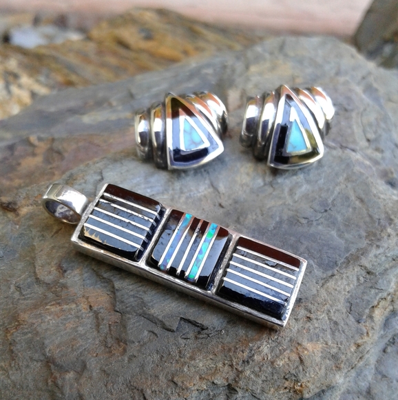 Sterling Silver Black Onyx inlaid pendant SET - Picture 2 of 6